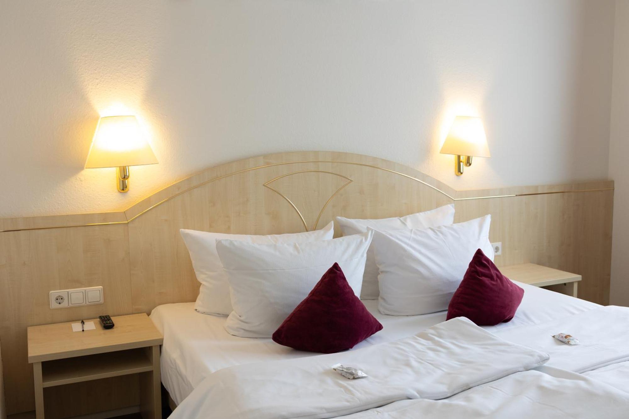 Hotel Kuebler Wendelstein Ngoại thất bức ảnh