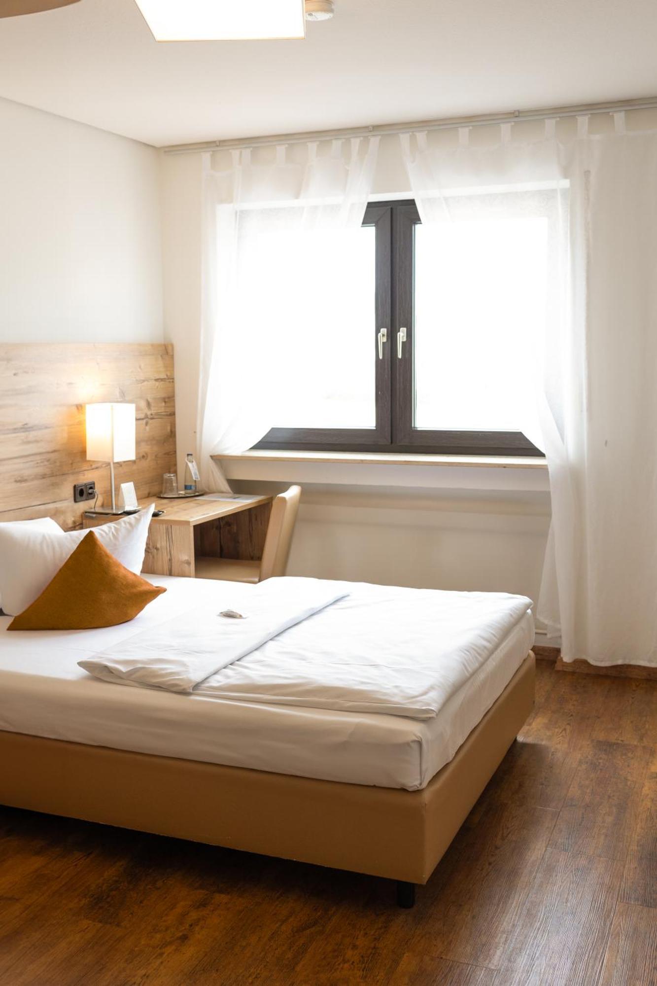 Hotel Kuebler Wendelstein Ngoại thất bức ảnh