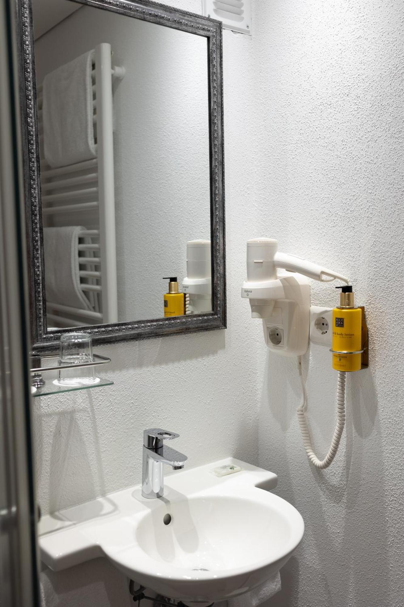 Hotel Kuebler Wendelstein Ngoại thất bức ảnh