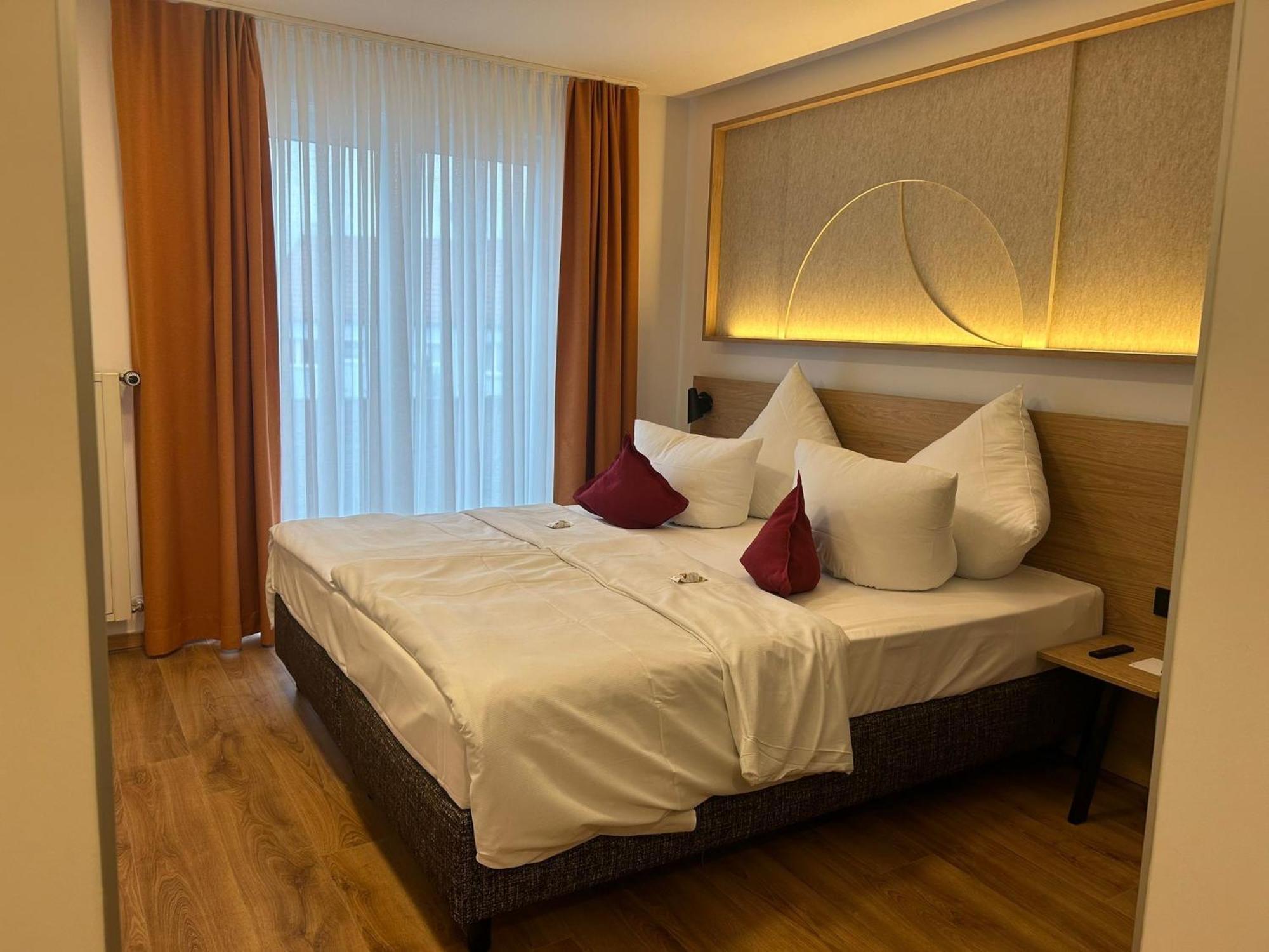 Hotel Kuebler Wendelstein Ngoại thất bức ảnh